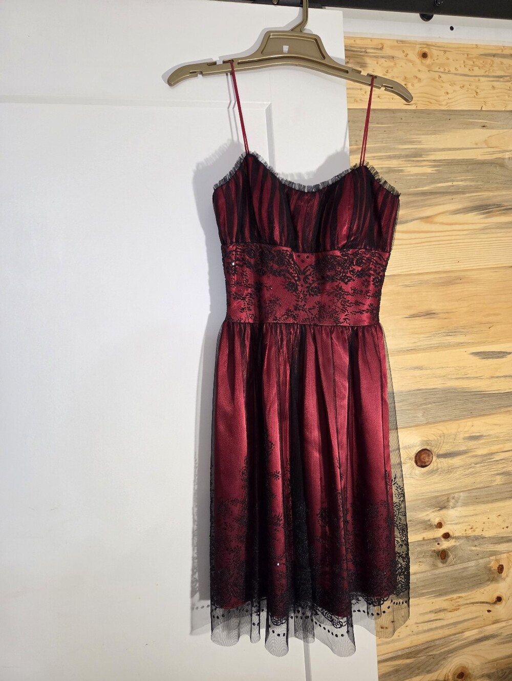 Vintage Y2K Morgan and Co Red & Black Beaded Tulle Homecoming Party Dress Womens